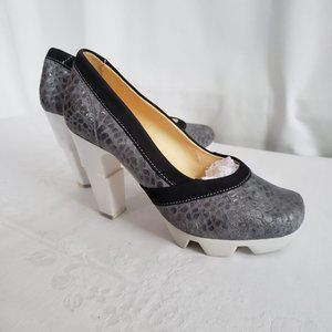 PROPHECY Designer modern geometrical heel. Snakeskin pattern leather. Platform.